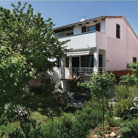 Apartment Rosa 1 Ровин Екстериор снимка