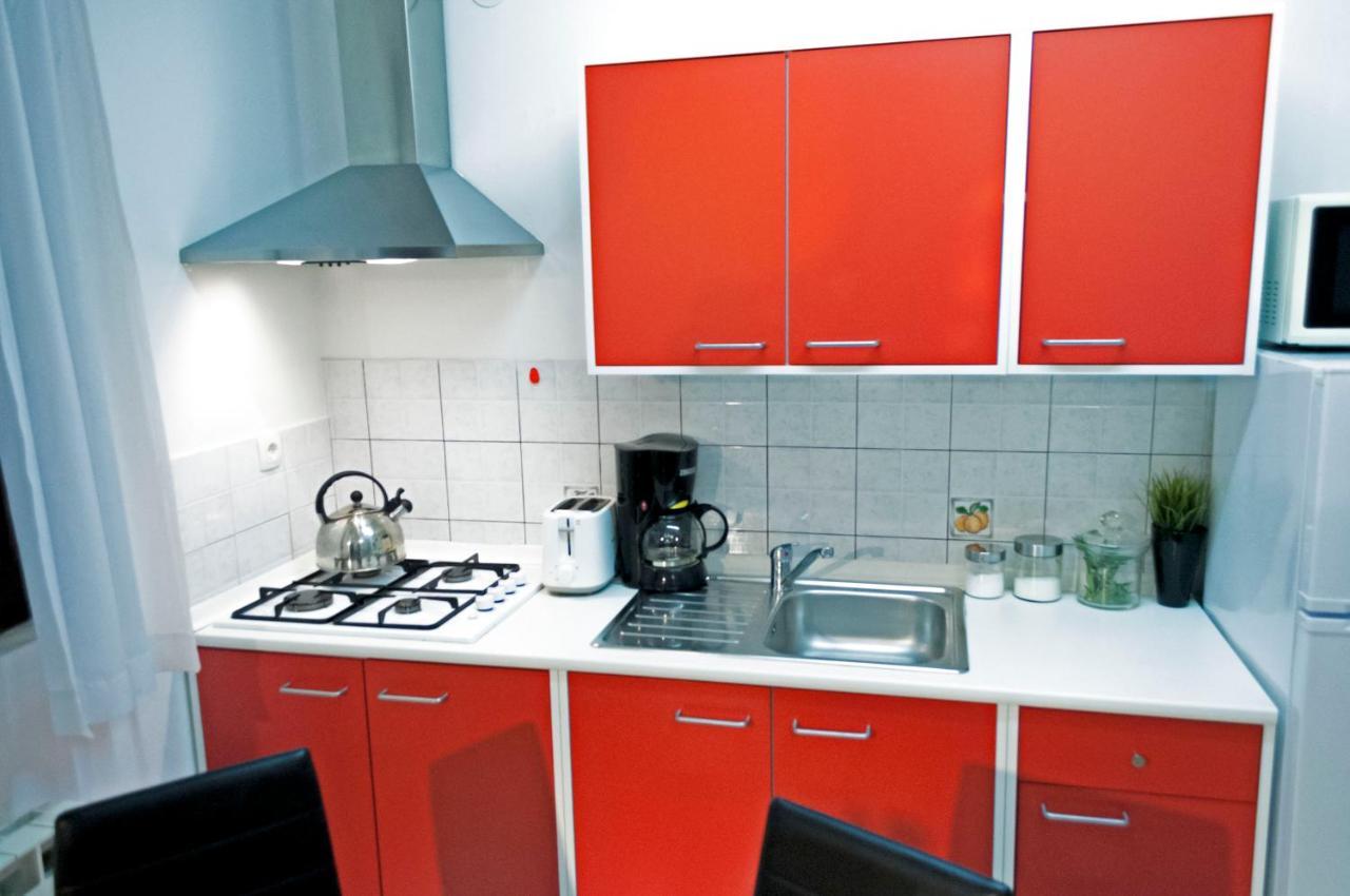 Apartment Rosa 1 Ровин Екстериор снимка
