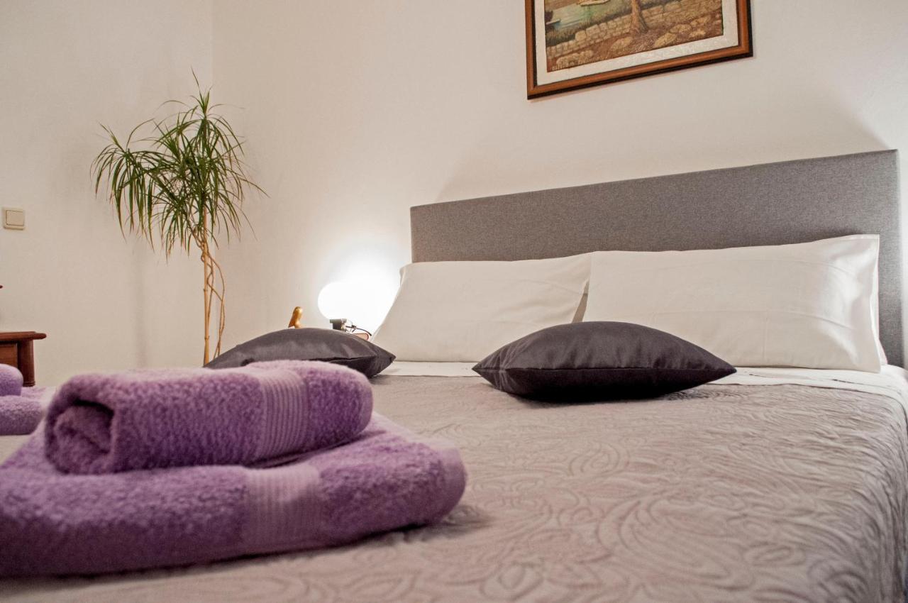 Apartment Rosa 1 Ровин Екстериор снимка
